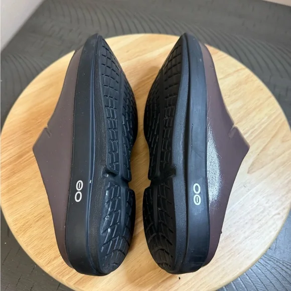 OOFOS unisex OOcloog Luxe Clogs - Picture 9 of 11